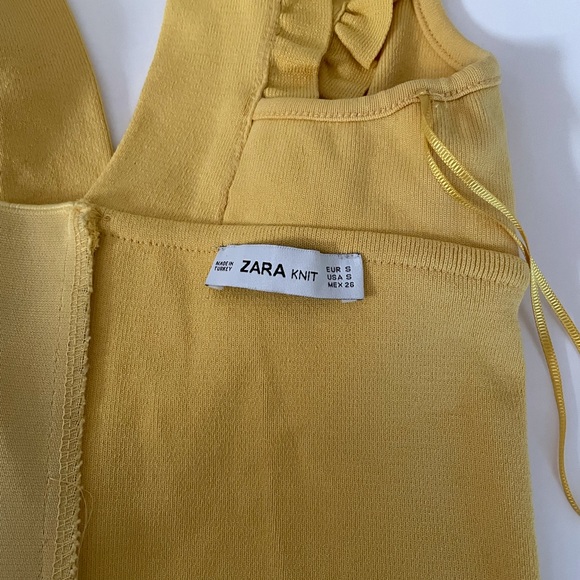 NEW 💛 Zara Yellow sleeveless top - Picture 3 of 3